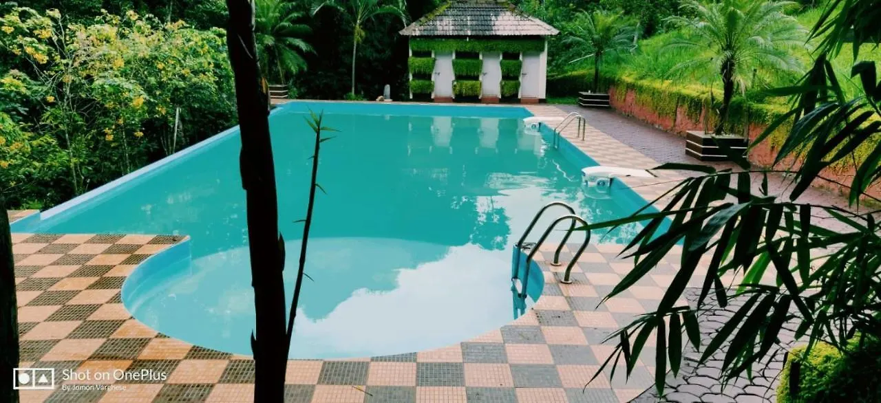 Crescent Family Resort Ambalavayal 3*,  India