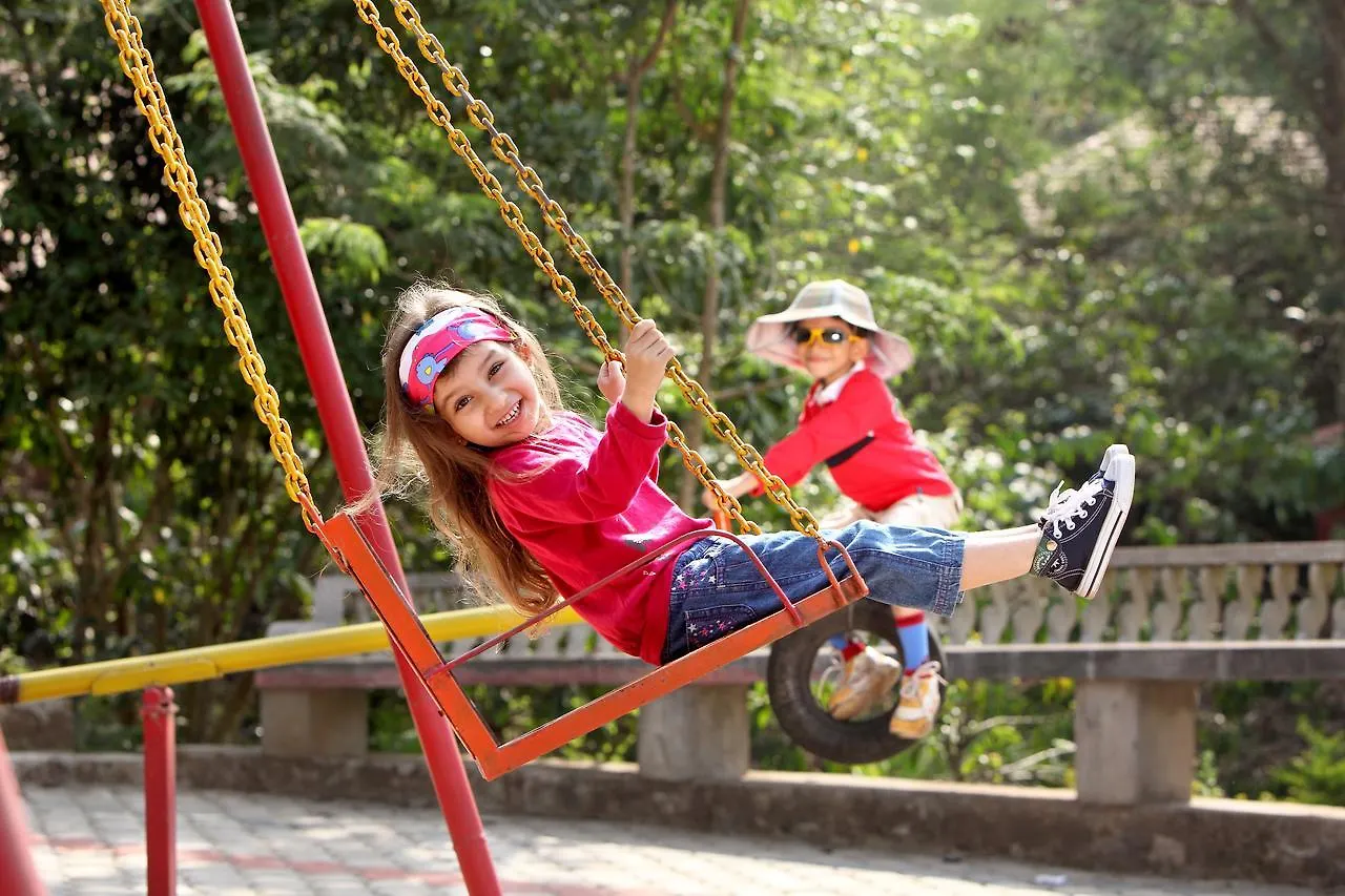 Crescent Family Resort Ambalavayal 3*,